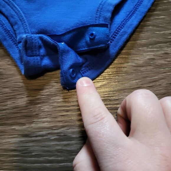 Nike Future Gold Winner Graphic Onsies Baby Boys 0-6months - Picture 2 of 4